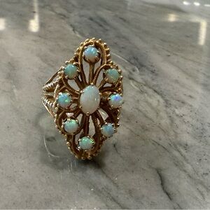 Vintage 14k Gold Ring with Opal stones